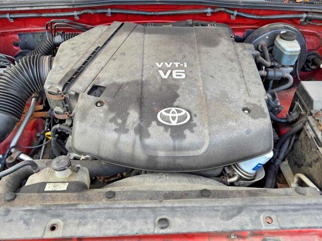 Toyota Tacoma Double Cab Image 4