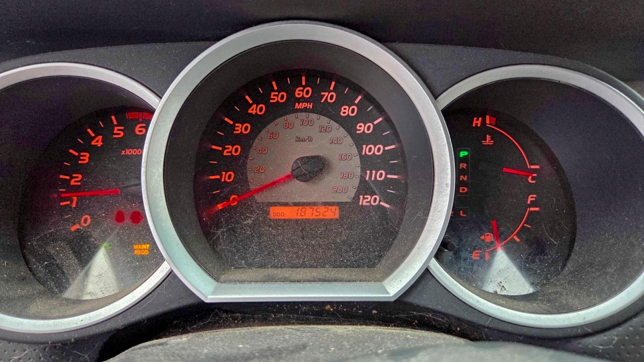 Toyota Tacoma Double Cab Image 7