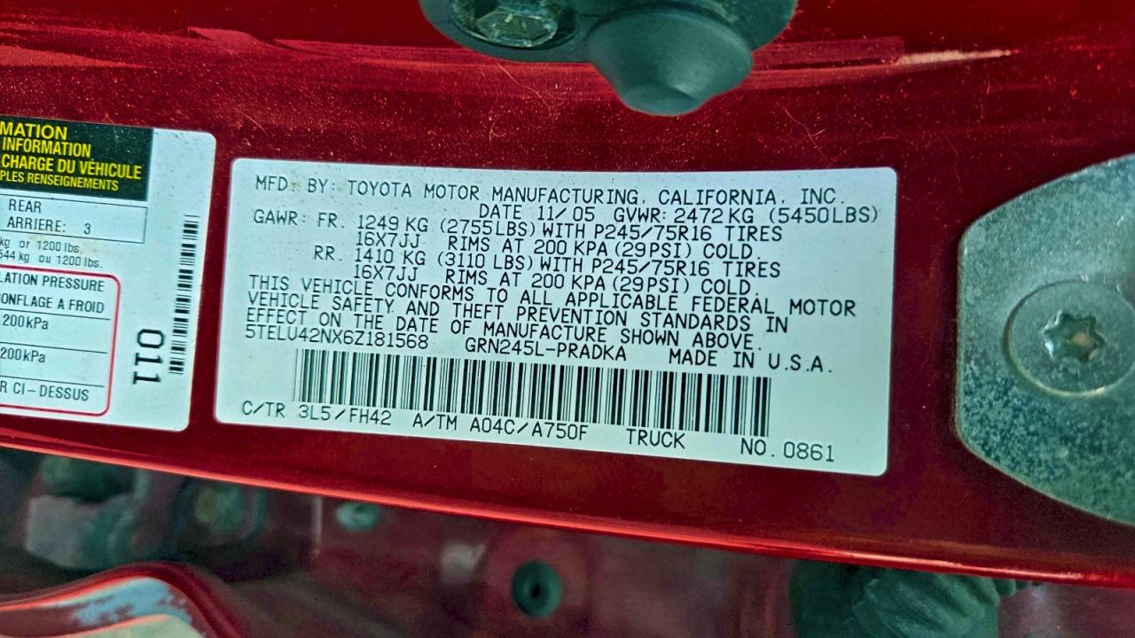 Toyota Tacoma Double Cab Image 9