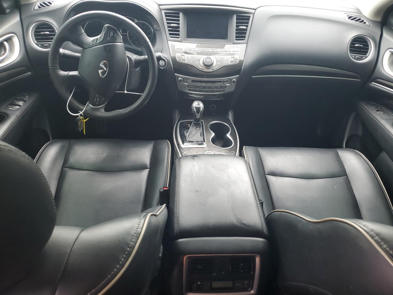 INFINITI Qx Luxe Image 2