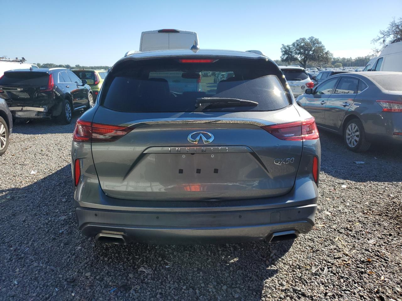 INFINITI Qx Luxe Image 8