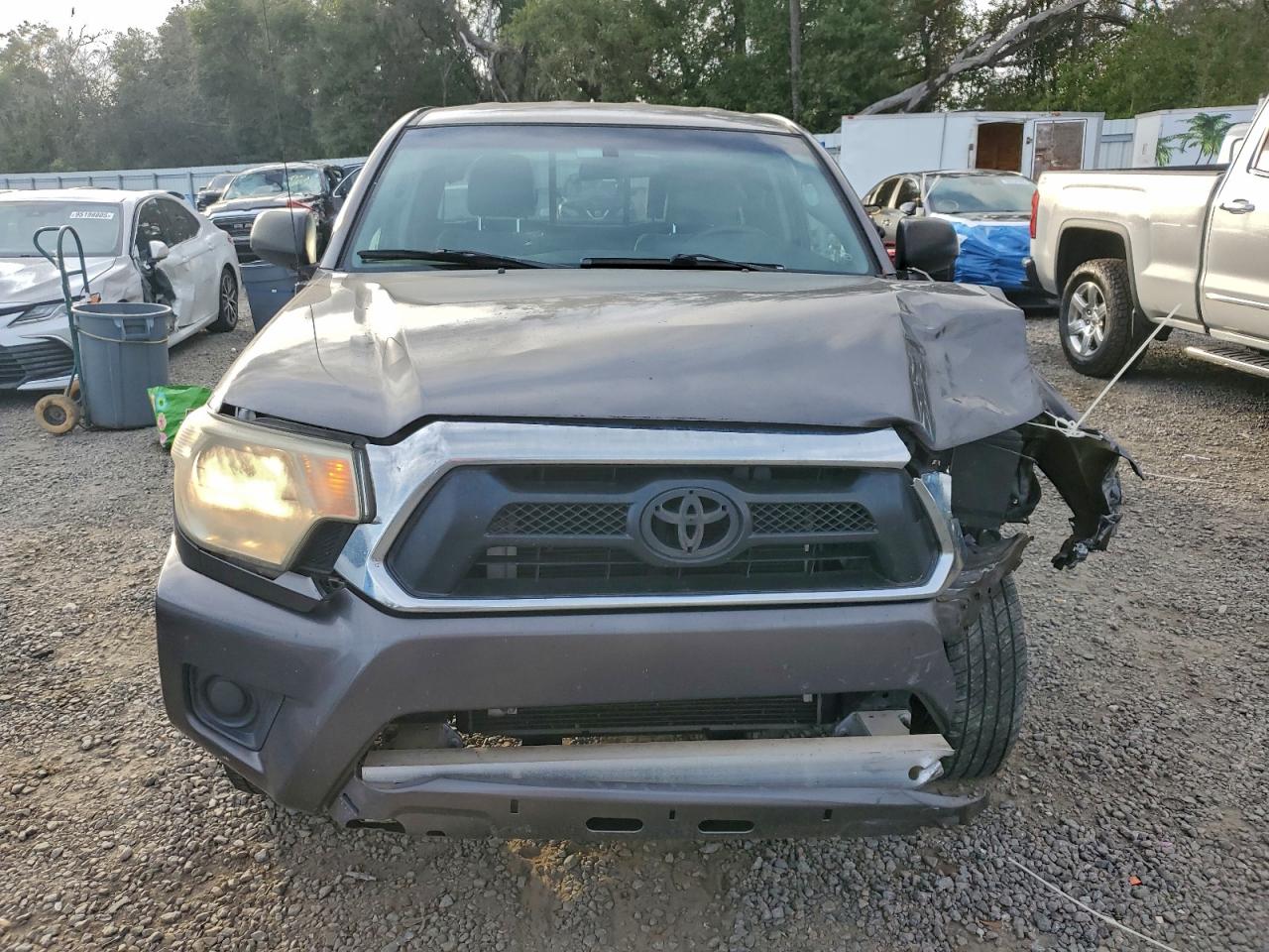 Toyota Tacoma Access Cab Image 6