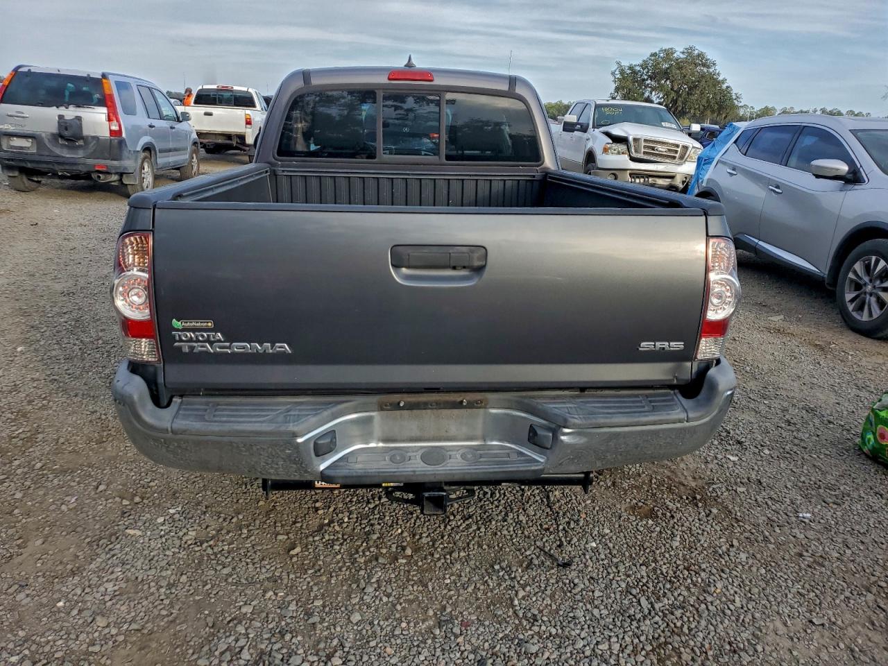 Toyota Tacoma Access Cab Image 13