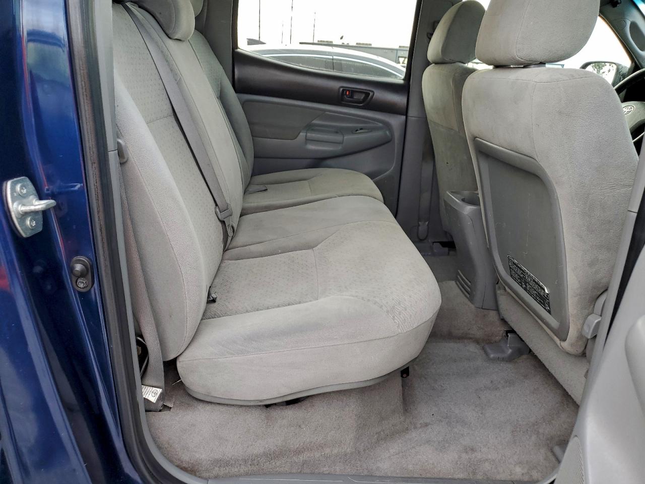 Toyota Tacoma Double Cab Long Bed Image 8