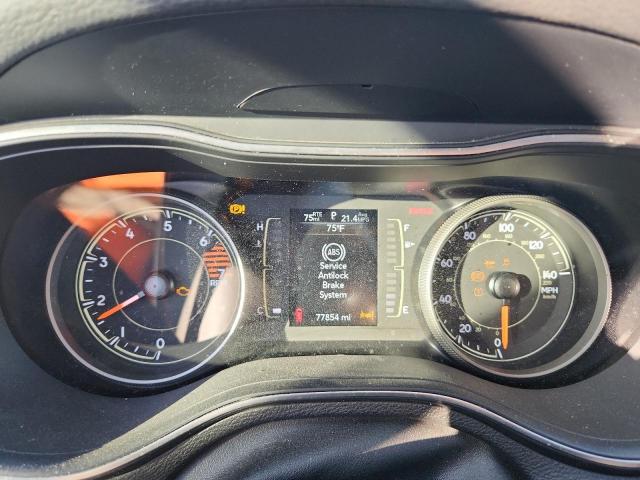 Jeep Grand Cherokee Latitude Plus Image 12