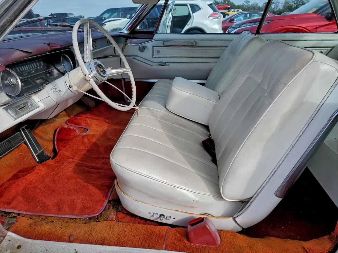 Cadillac DeVille Image 6