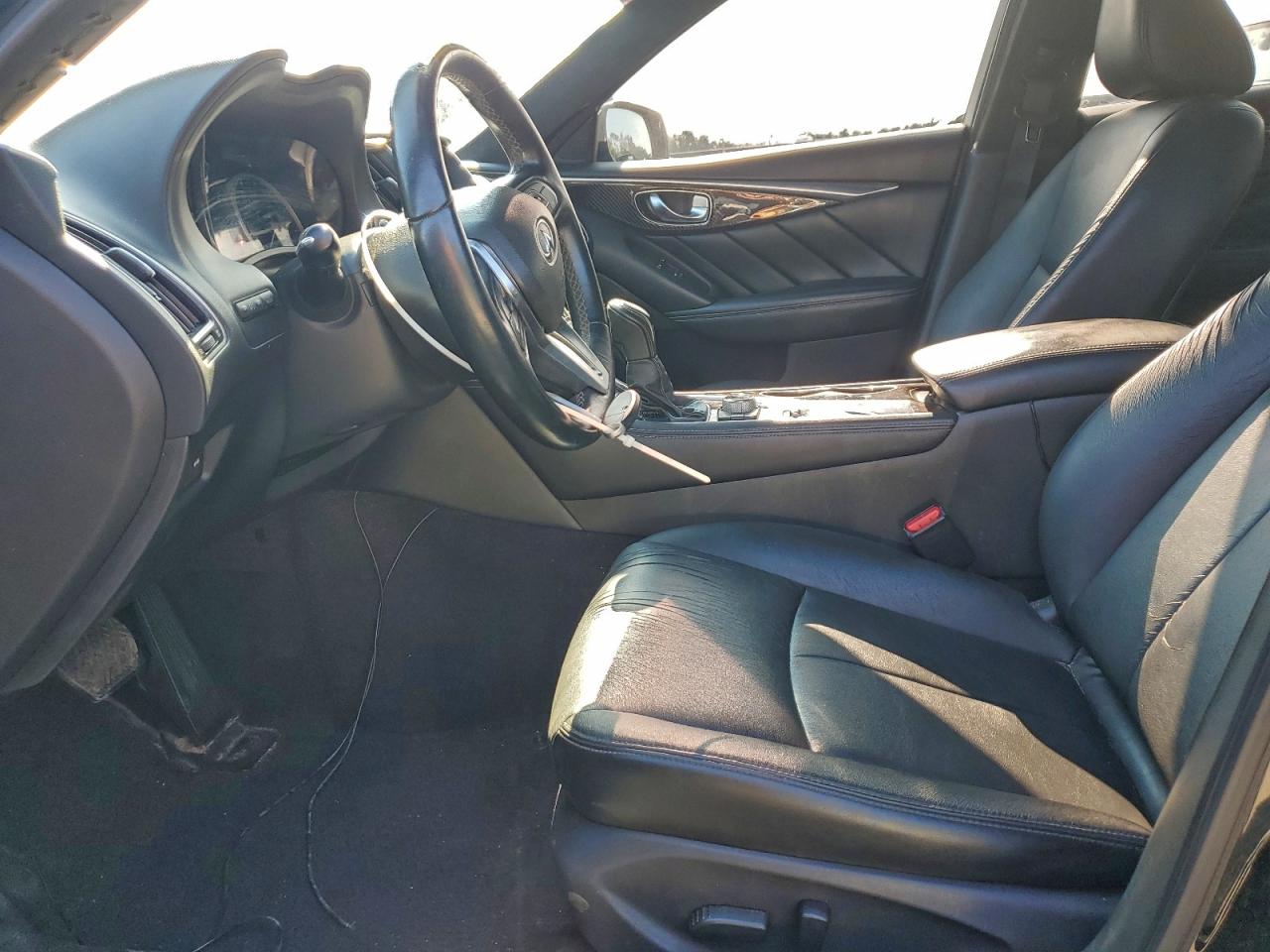 INFINITI Q50 Luxe Image 5