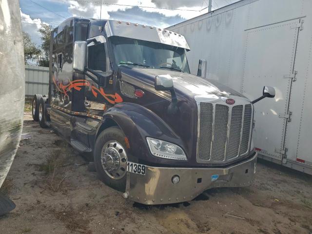  Salvage Peterbilt 579