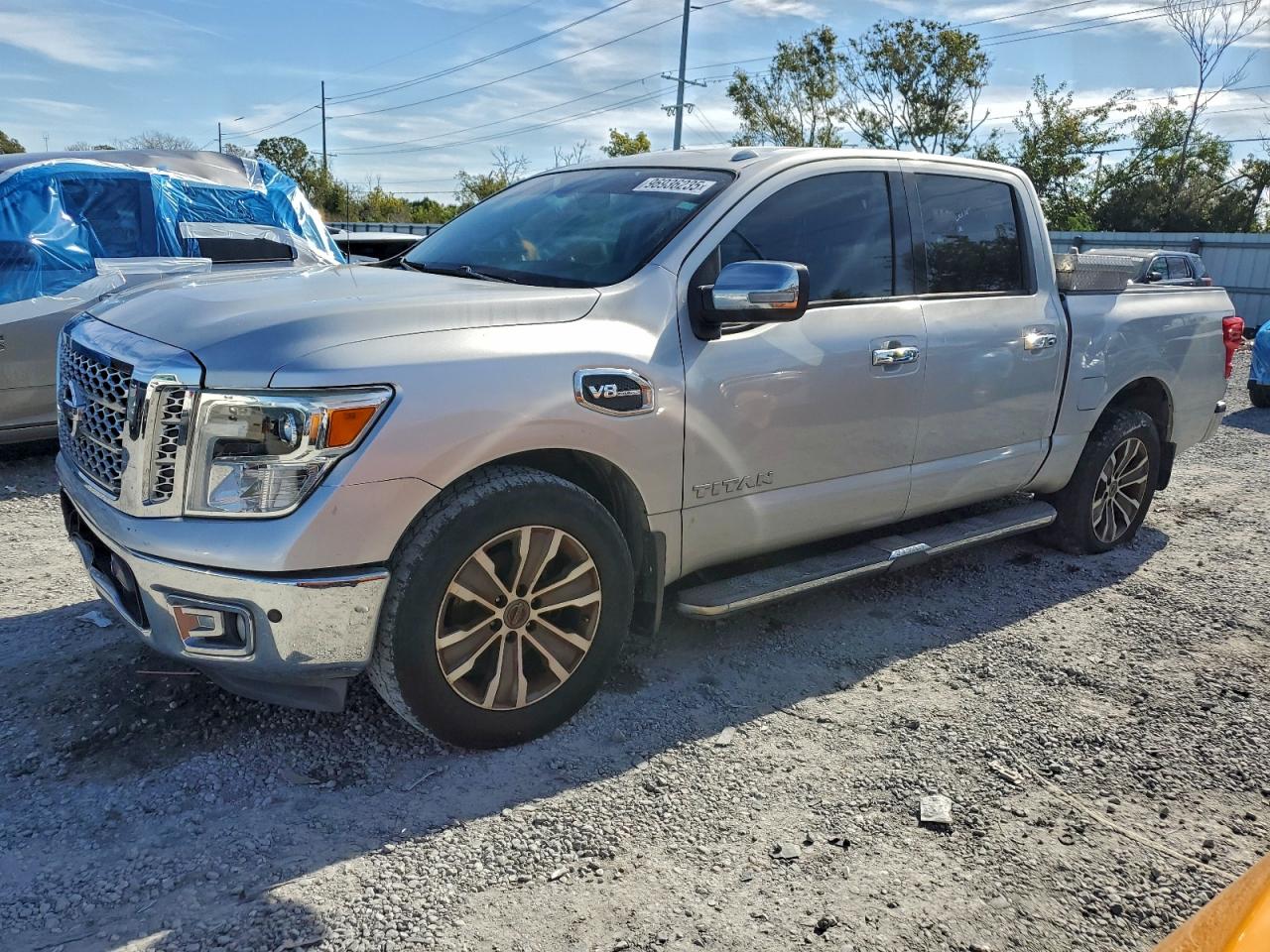 Nissan Titan Sv Image 1