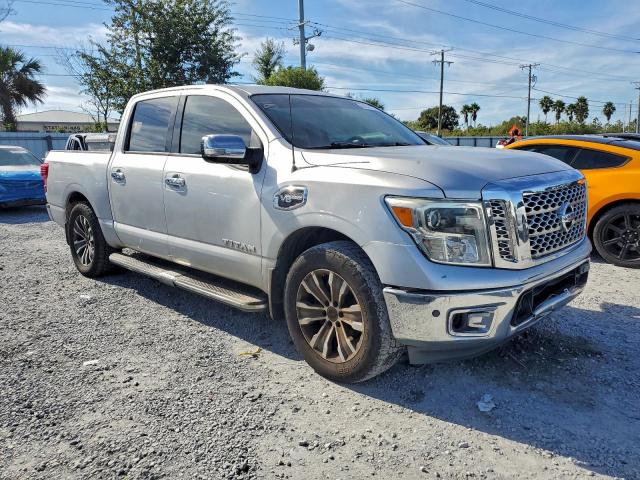 Nissan Titan Sv Image 2