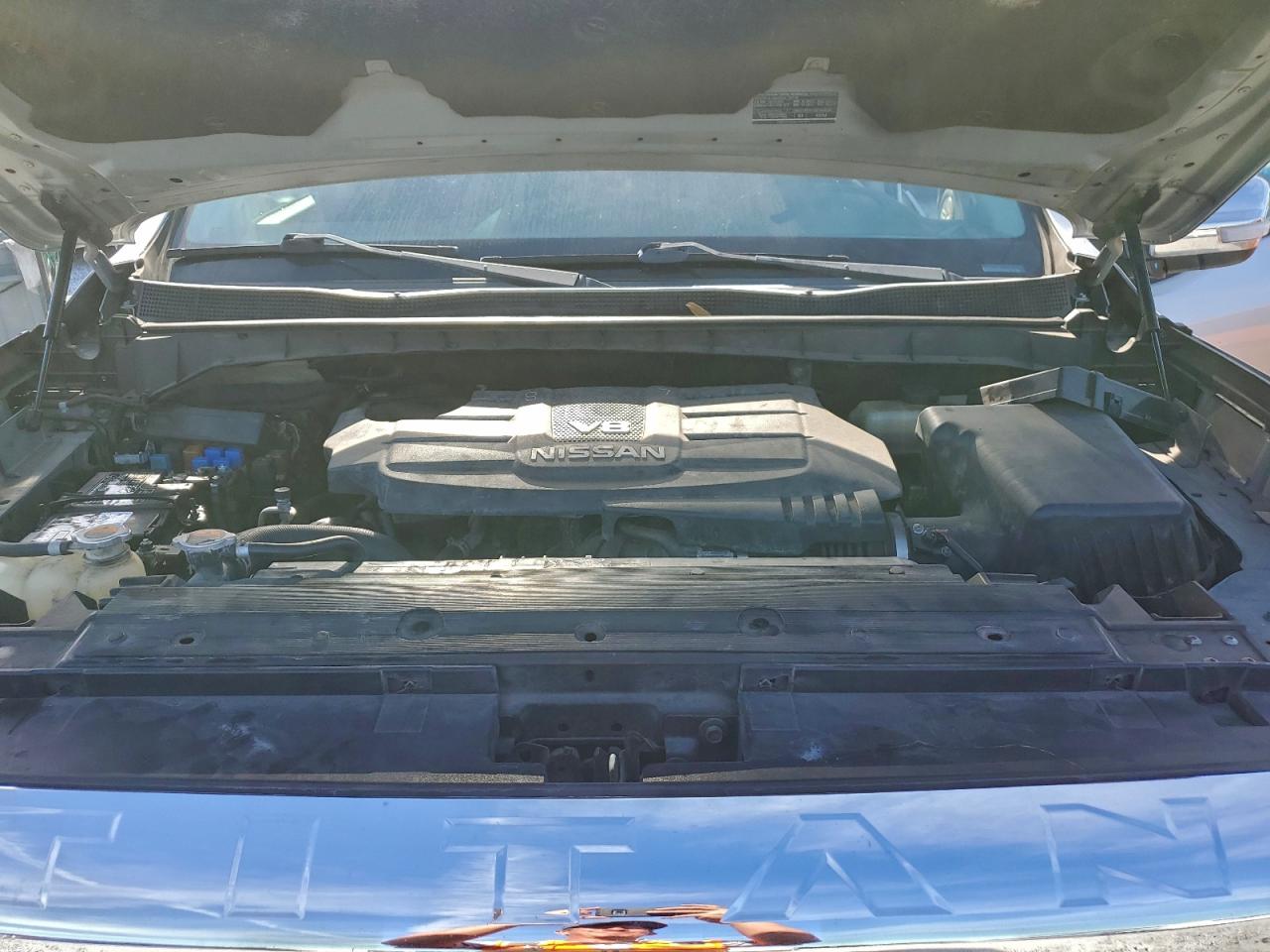 Nissan Titan Sv Image 12