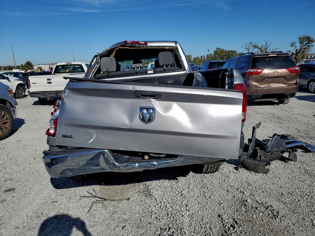 Ram 1500 Slt Image 6