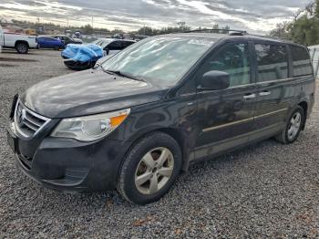  Salvage Volkswagen Routan