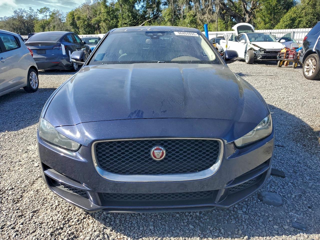 Jaguar XE Premium Image 5