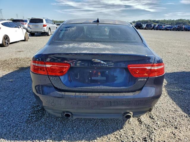 Jaguar XE Premium Image 8