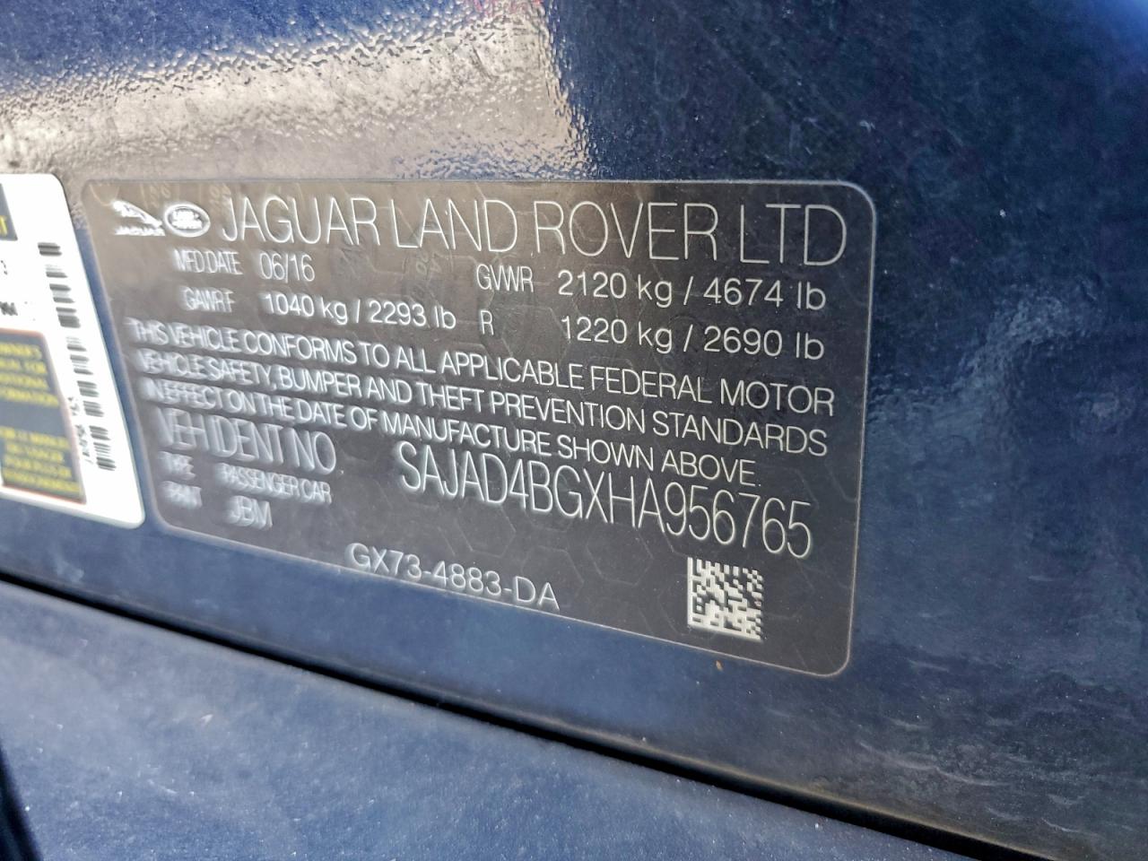 Jaguar XE Premium Image 4