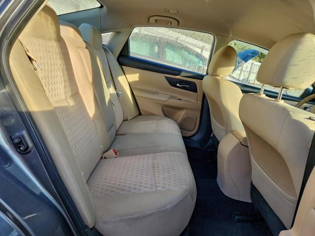 Nissan Altima 2.5 Image 6