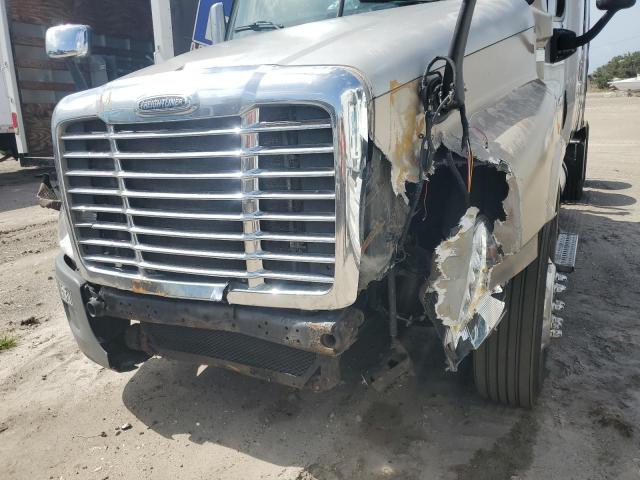 Freightliner Cascadia 1 Image 10
