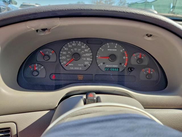 Ford Mustang Image 5