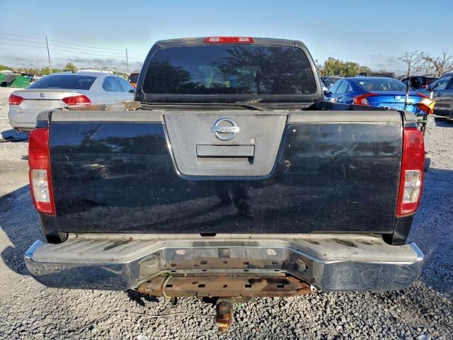Nissan Frontier Crew Cab Le Image 5