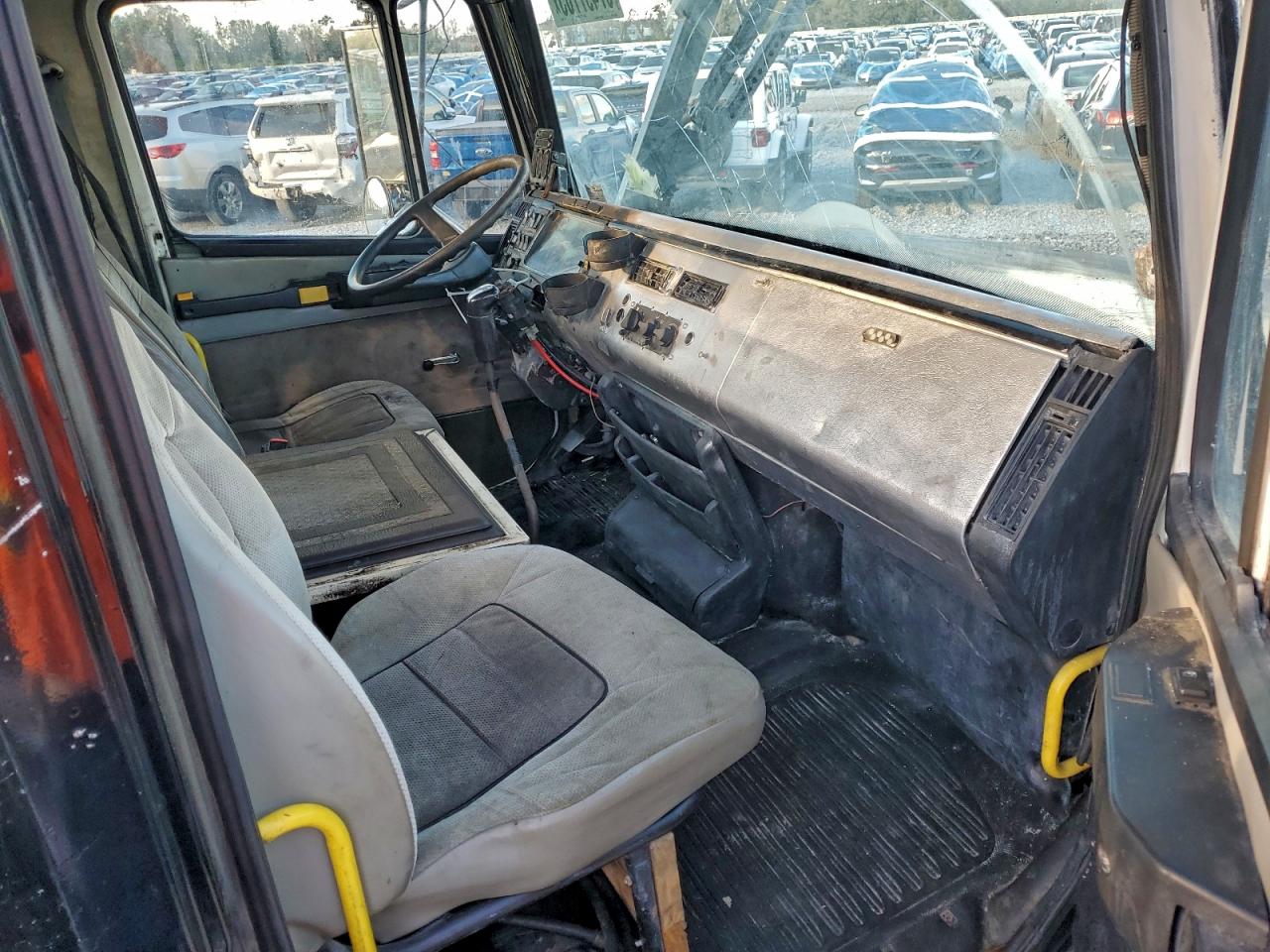 Freightliner Other Fl112 Image 5