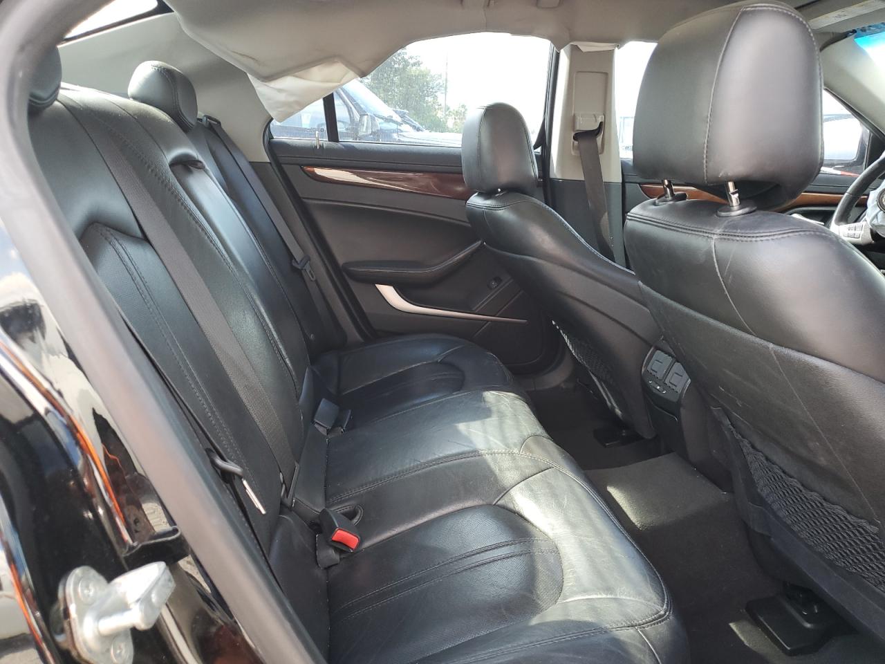 Cadillac CTS Luxury Collection Image 9