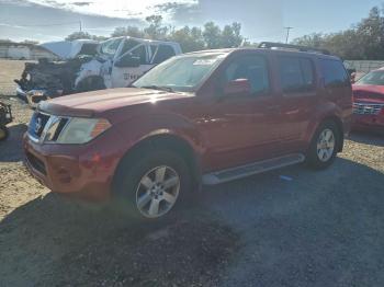  Salvage Nissan Pathfinder