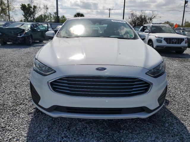 Ford Fusion Se Image 4