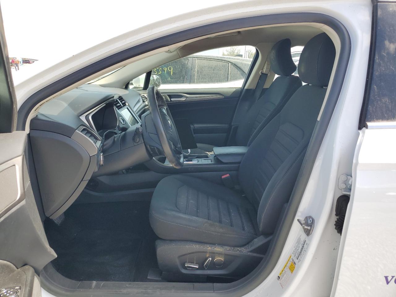 Ford Fusion Se Image 5