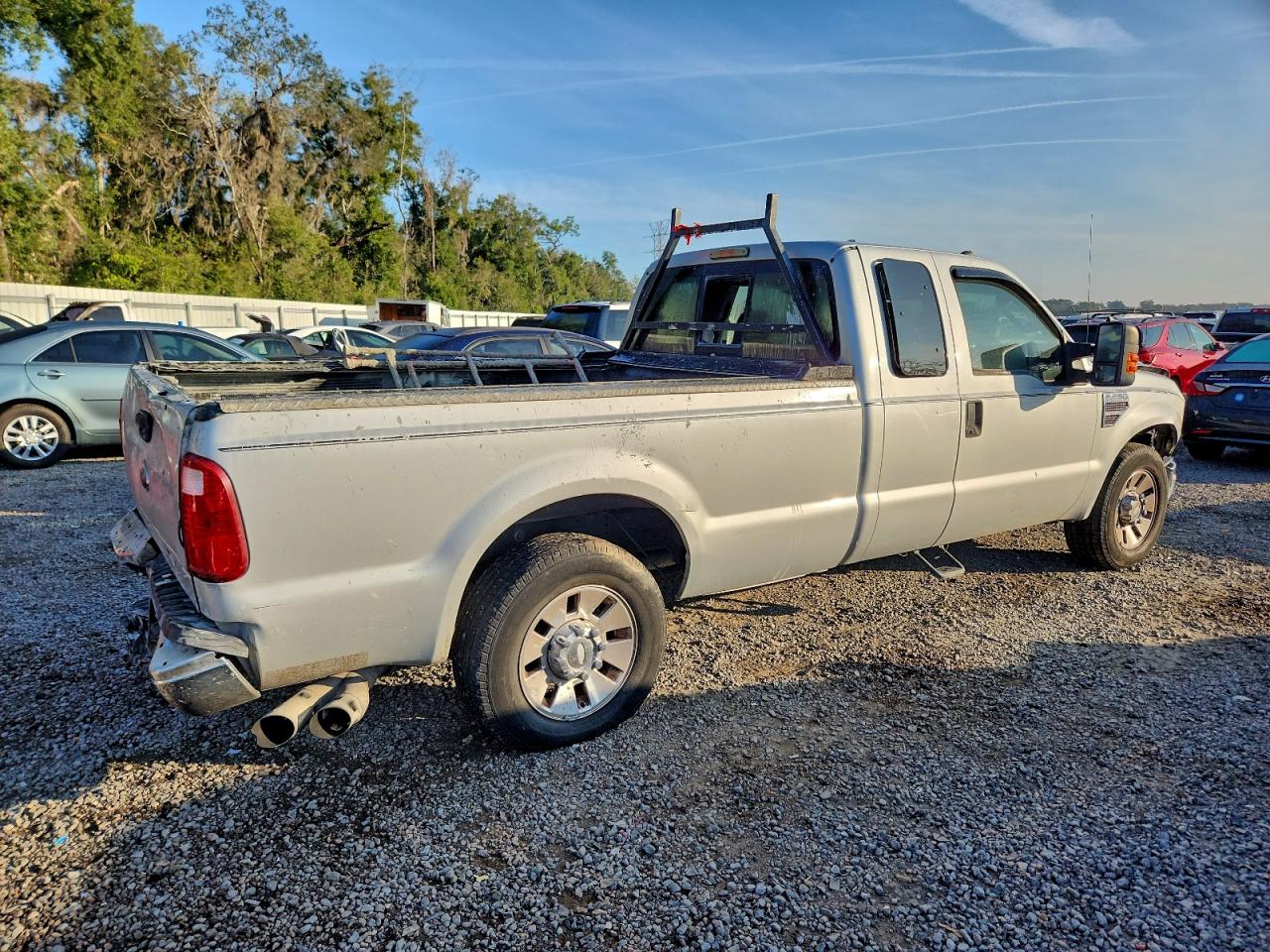 Ford F-250 Super Duty Image 3