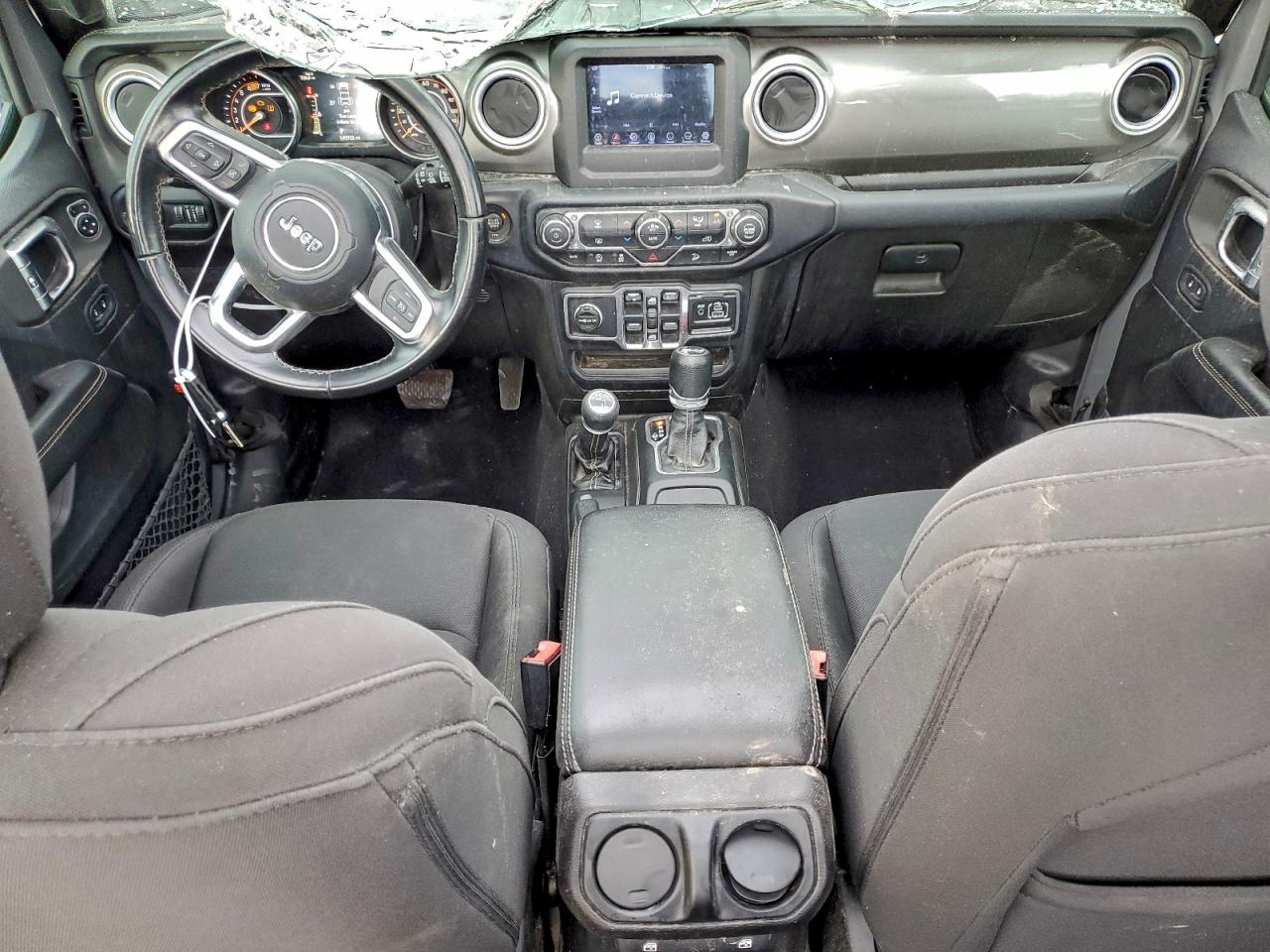 Jeep Wrangler Sahara Image 9