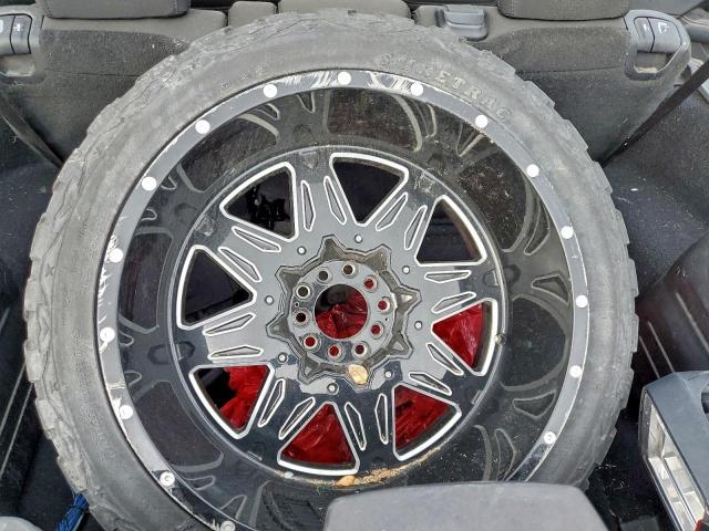 Jeep Wrangler Sahara Image 10