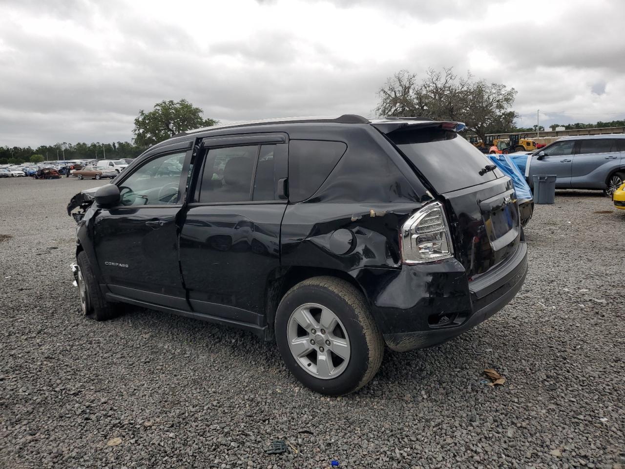 Jeep Compass Latitude Image 2