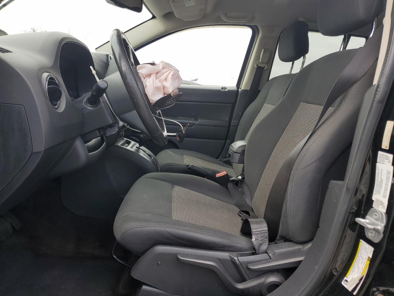 Jeep Compass Latitude Image 4