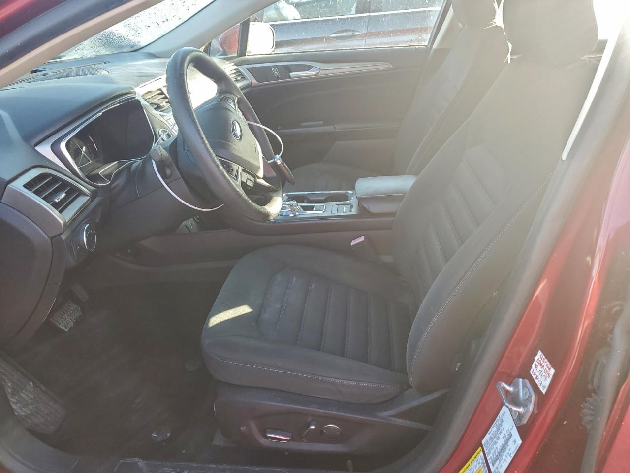 Ford Fusion Se Hybrid Image 5