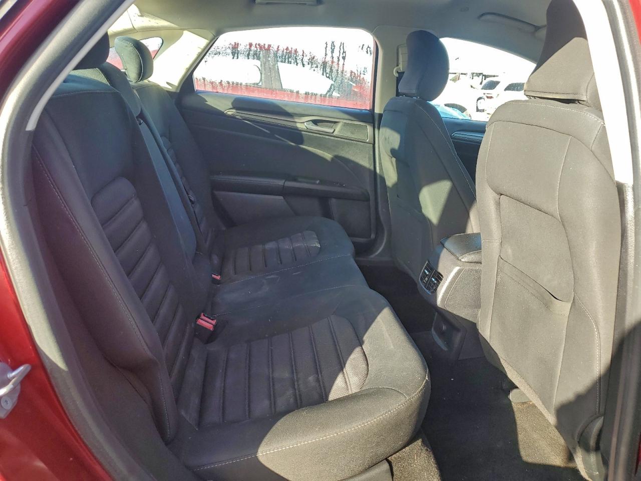 Ford Fusion Se Hybrid Image 8