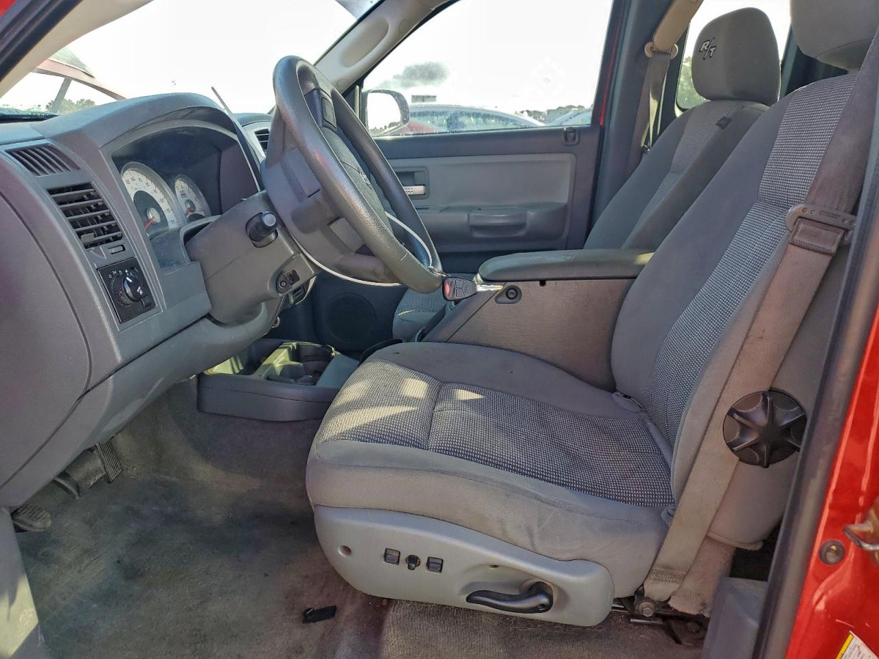 Dodge Dakota Slt Image 11