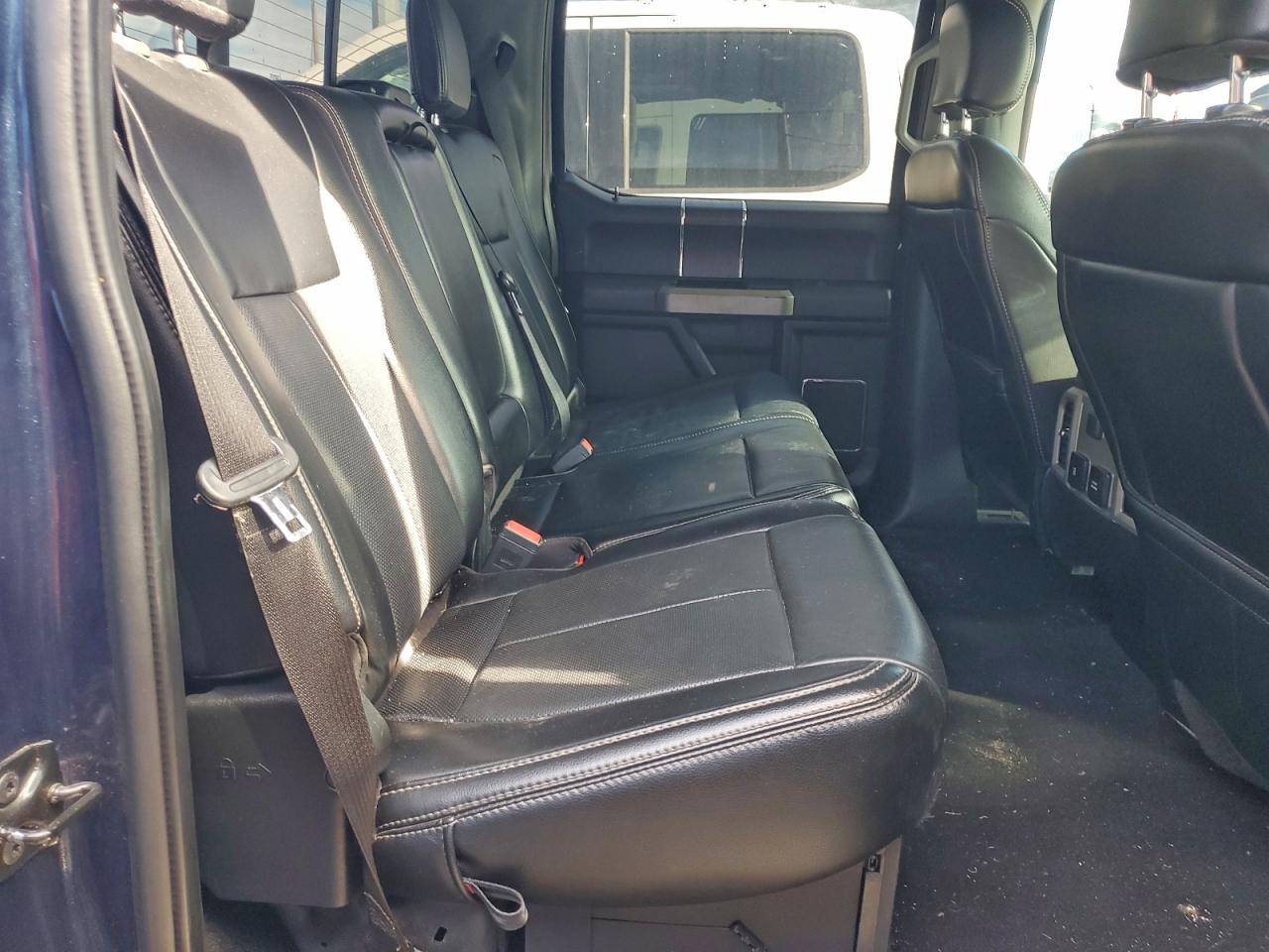 Ford F-350 Super Duty Image 10