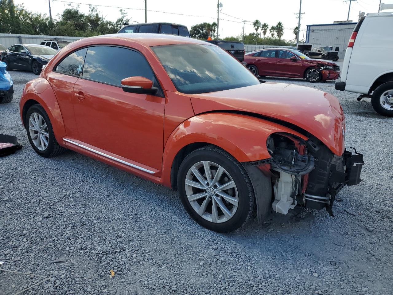 Volkswagen Beetle S Image 3