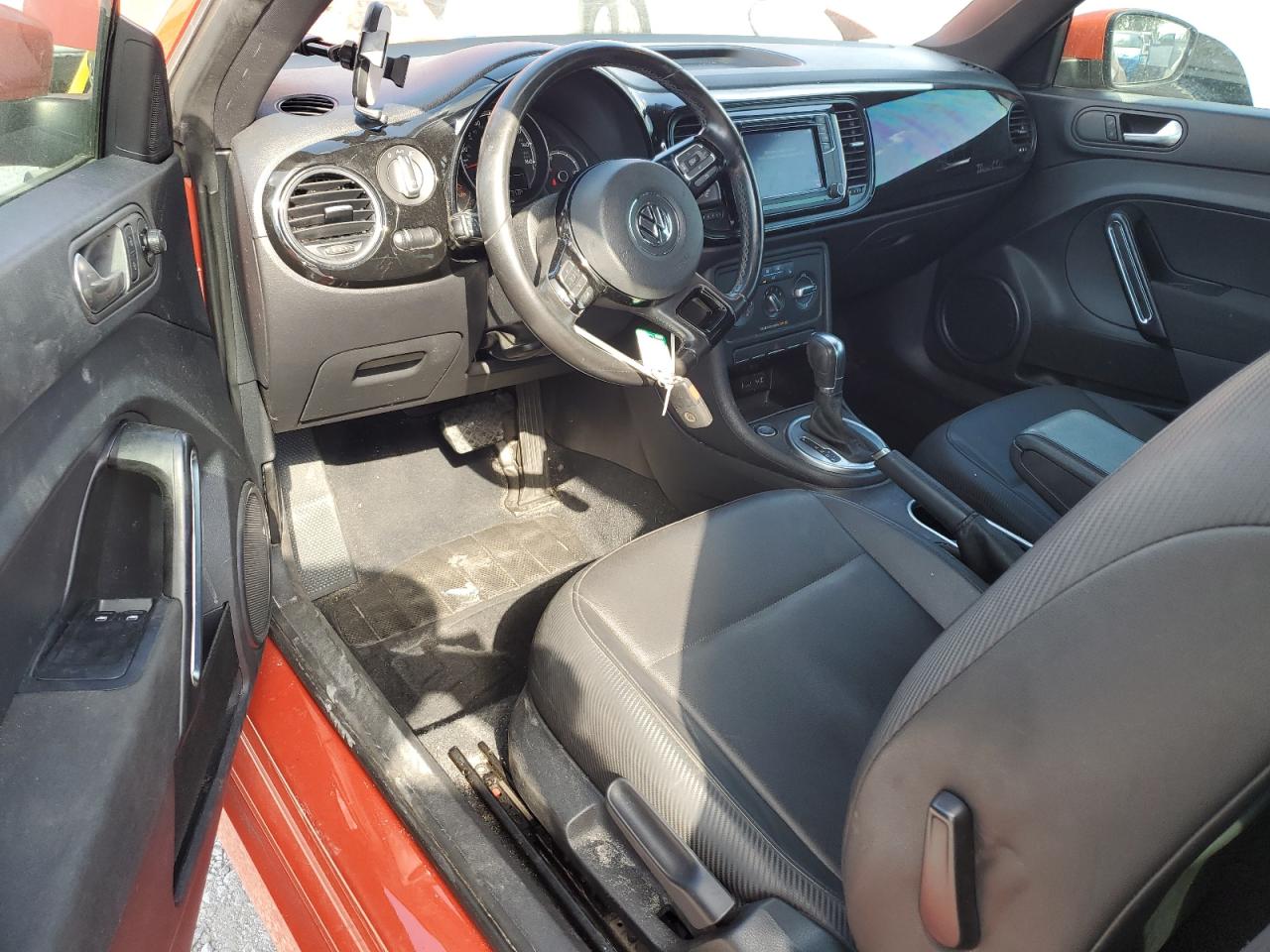 Volkswagen Beetle S Image 9