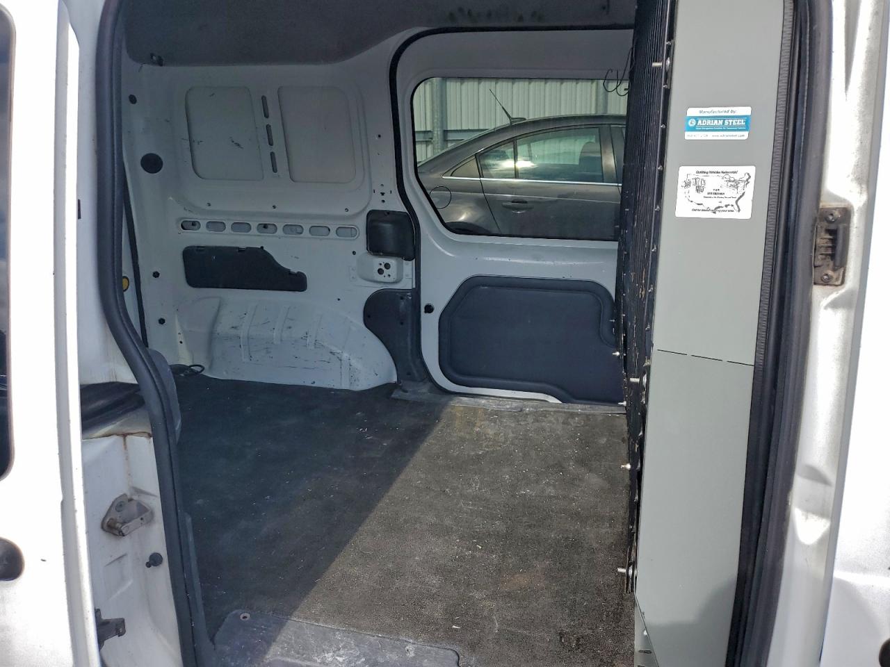 Ford Transit Xlt Image 9