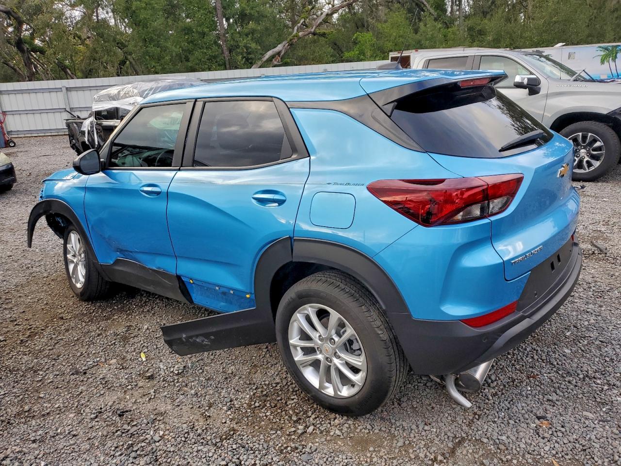 Chevrolet Trailblazer Ls Image 13