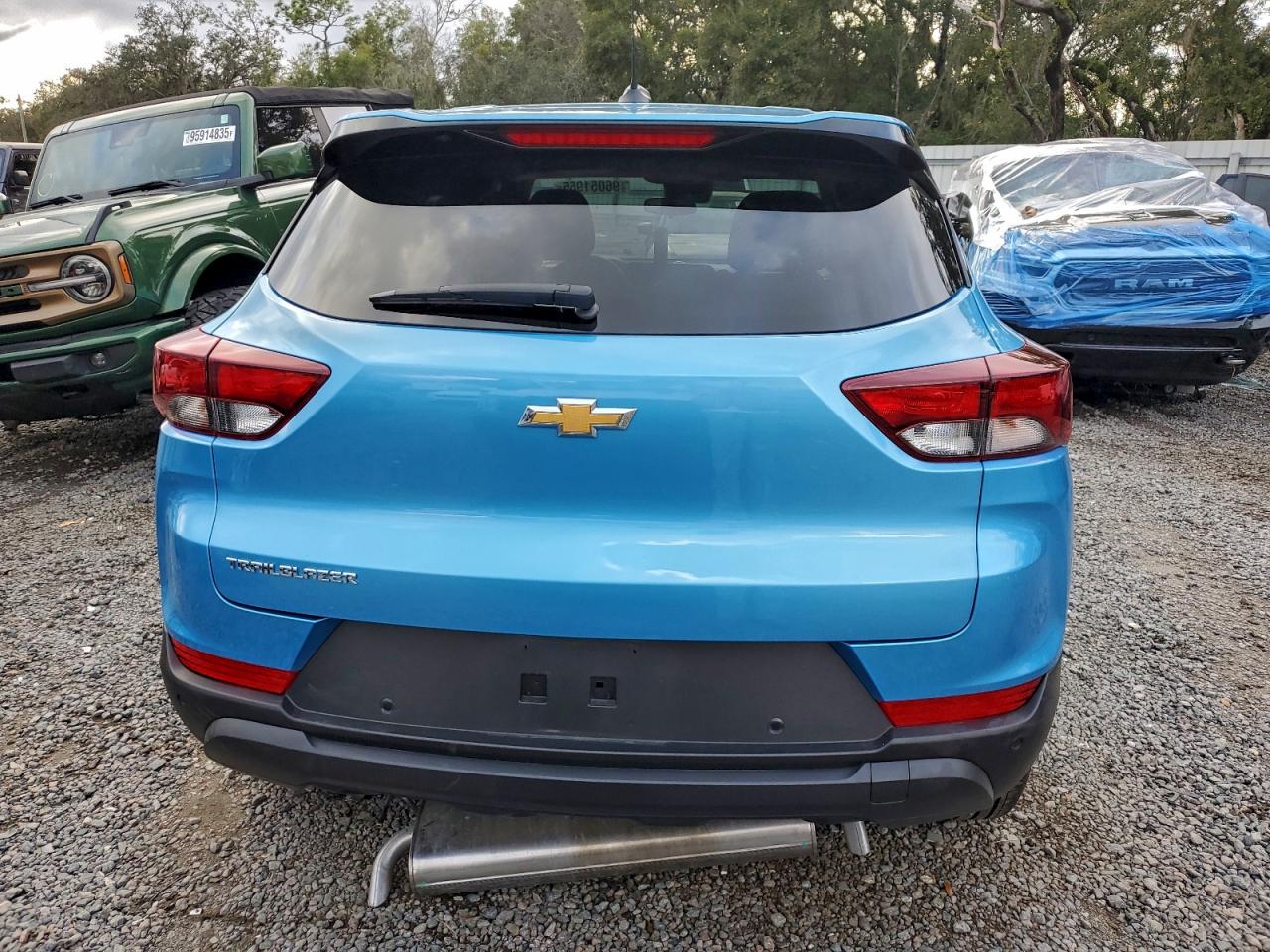 Chevrolet Trailblazer Ls Image 12