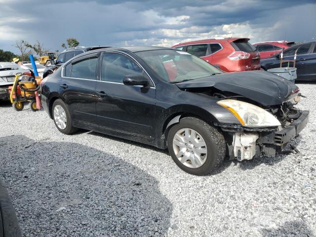 Nissan Altima Base Image 2