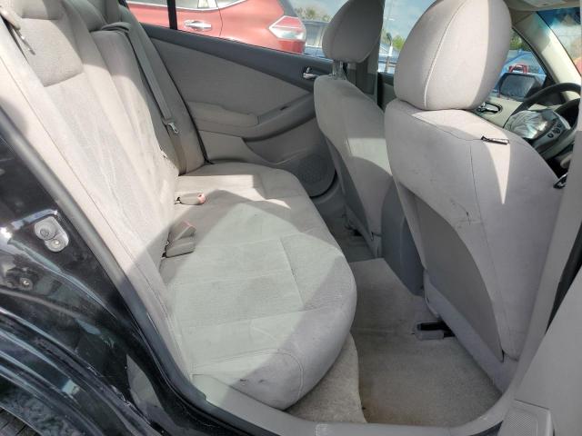 Nissan Altima Base Image 8