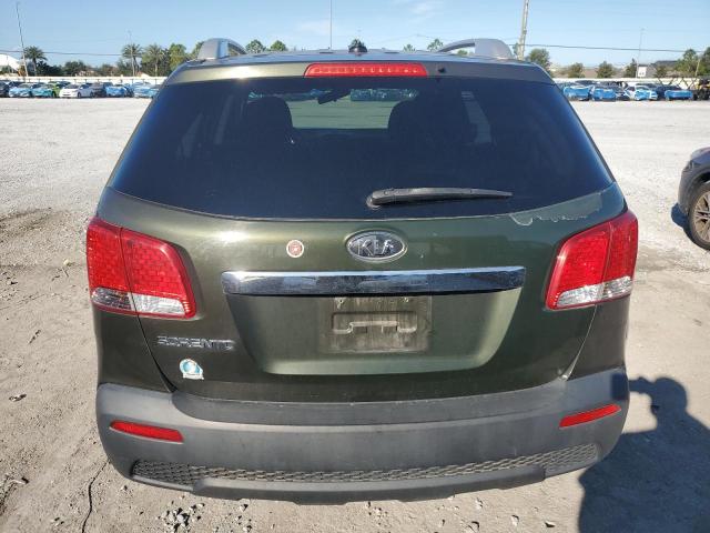 Kia Sorento Base Image 8