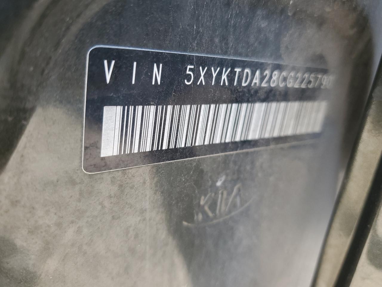 Kia Sorento Base Image 10