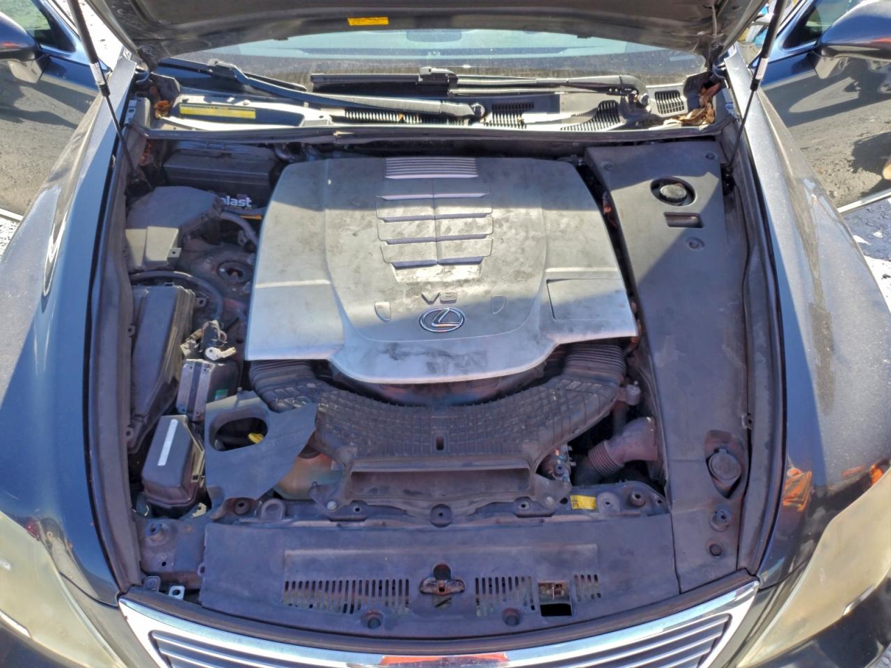 Lexus LS 460 Image 12
