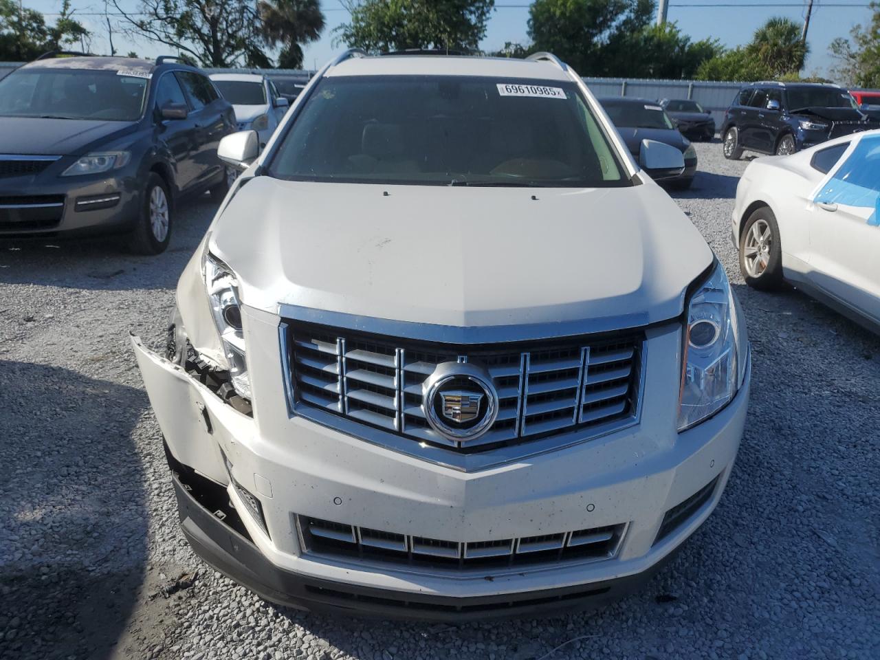 Cadillac SRX Luxury Collection Image 8