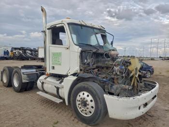  Salvage Freightliner Columbia